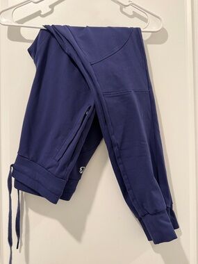 BuffBunny Navy Jogger